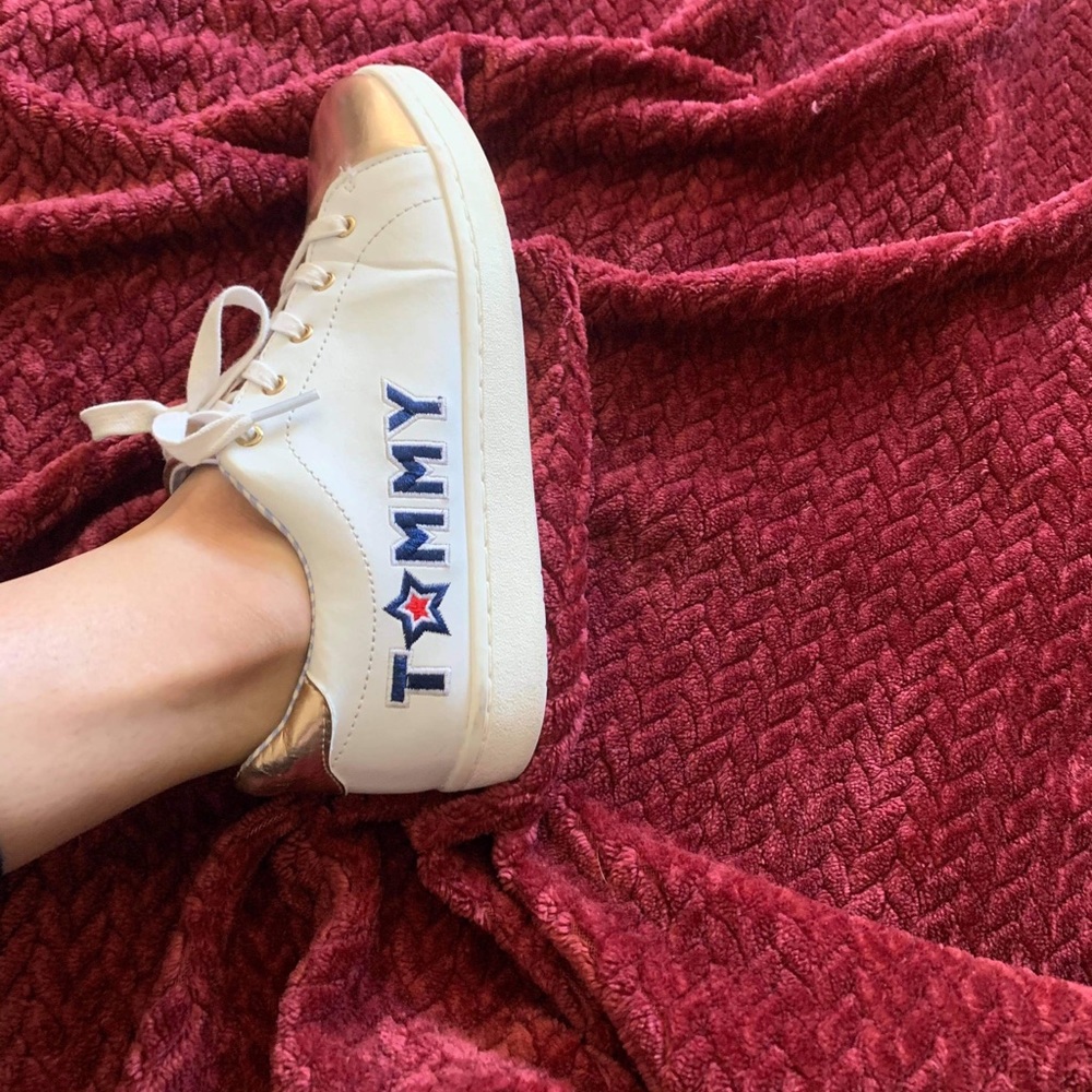 Tommy Hilfiger  shoes size 7